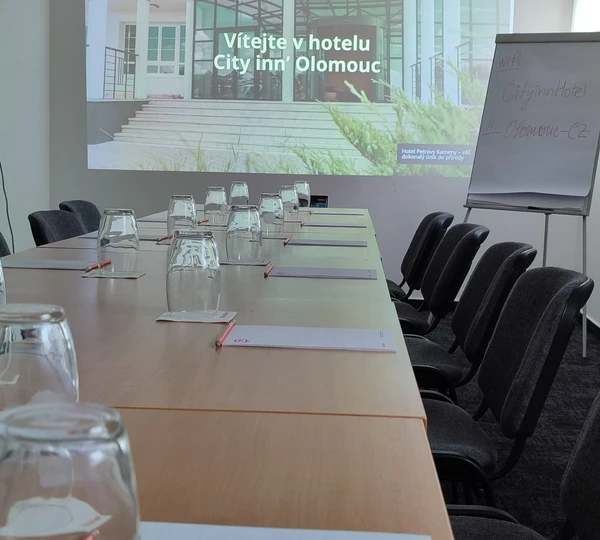 2. Salonek v suterénu